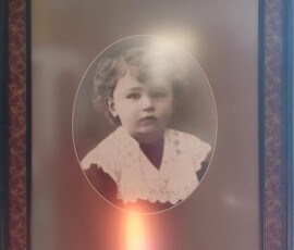 50 vana foto raamimine naise portree
